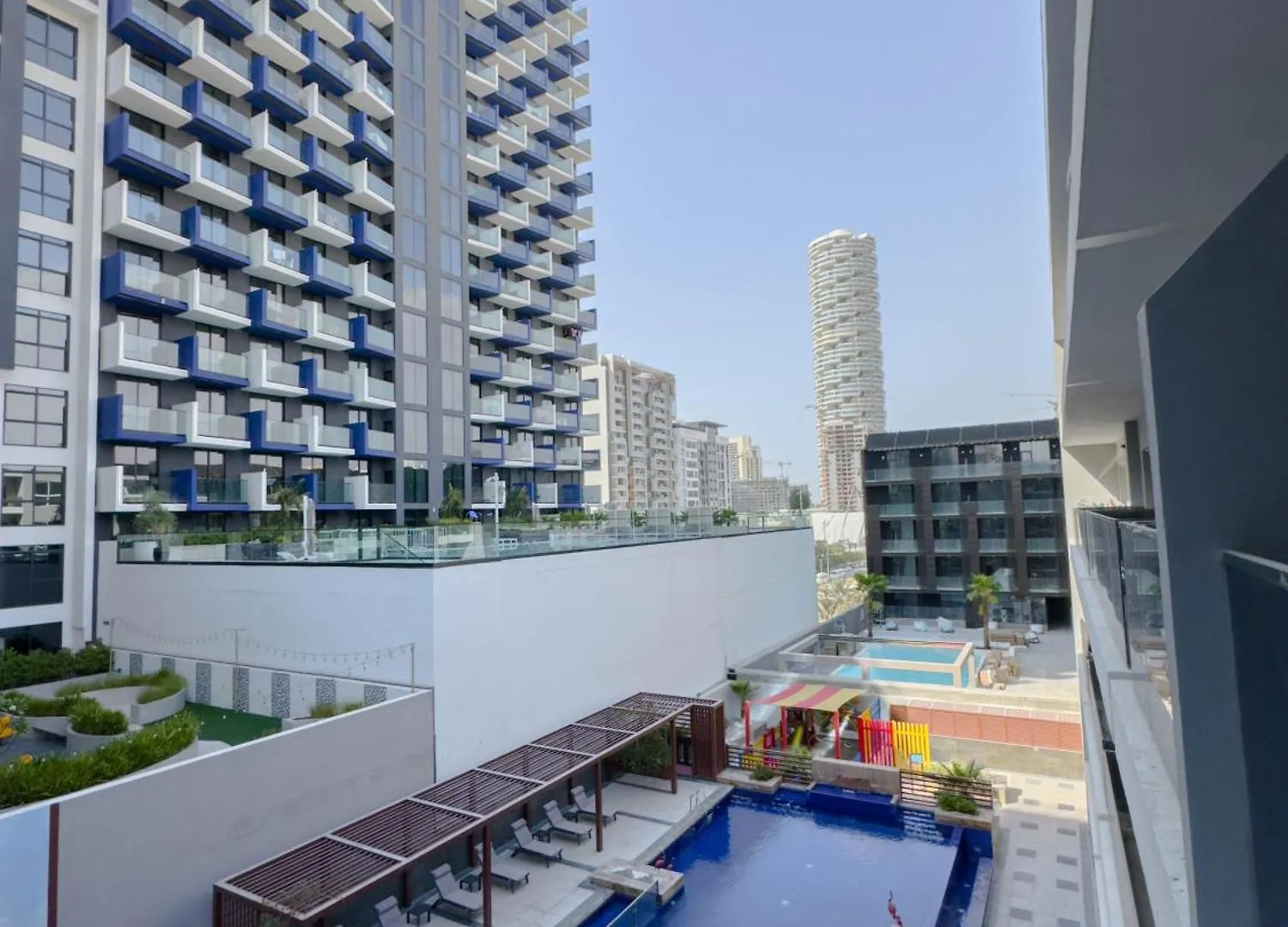 Naseem - Comfortable Studio Living In Dar Al Jawhara, Jvc Dubai Apartment